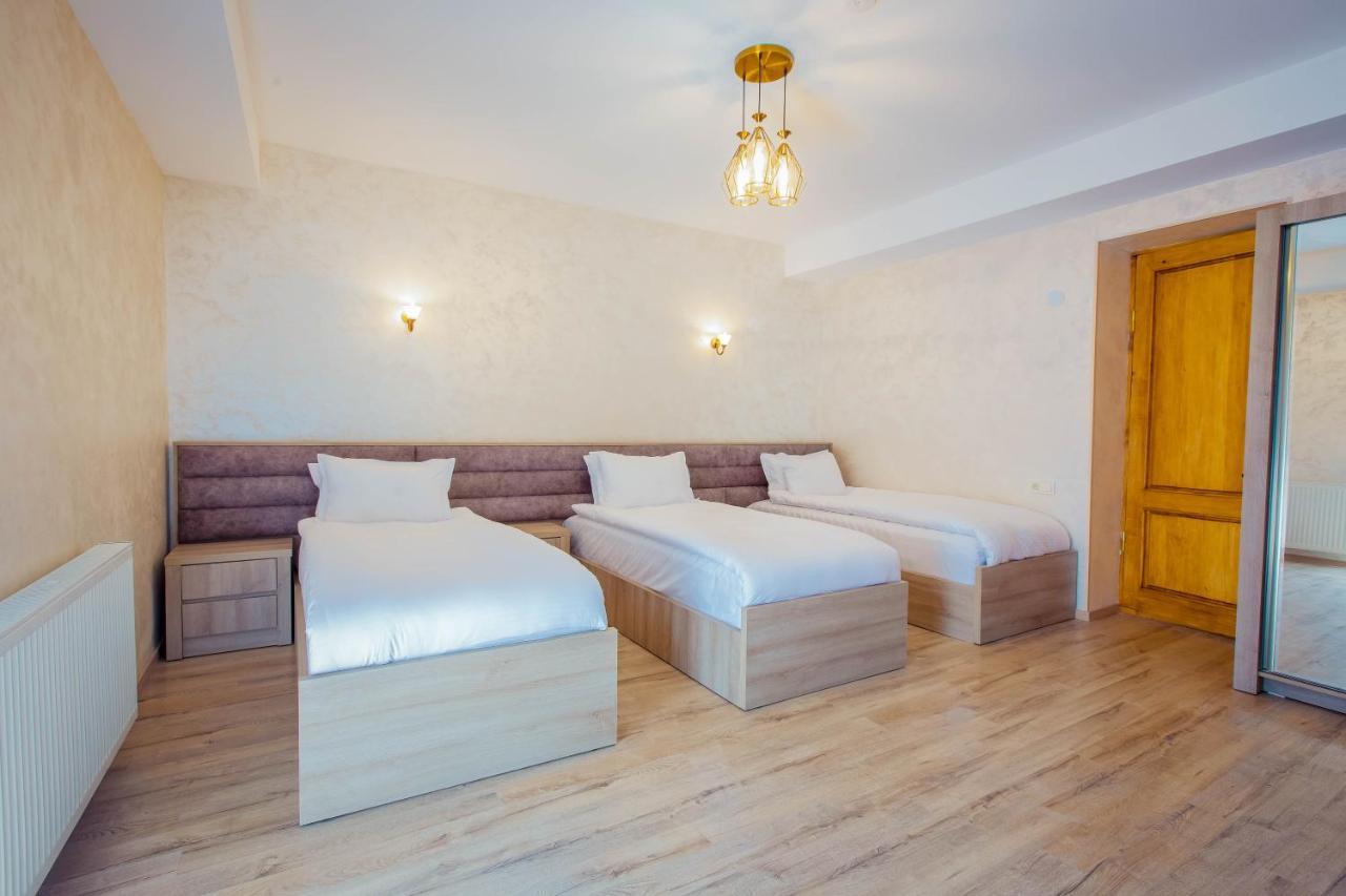 Hotel Mestia Inn Buitenkant foto