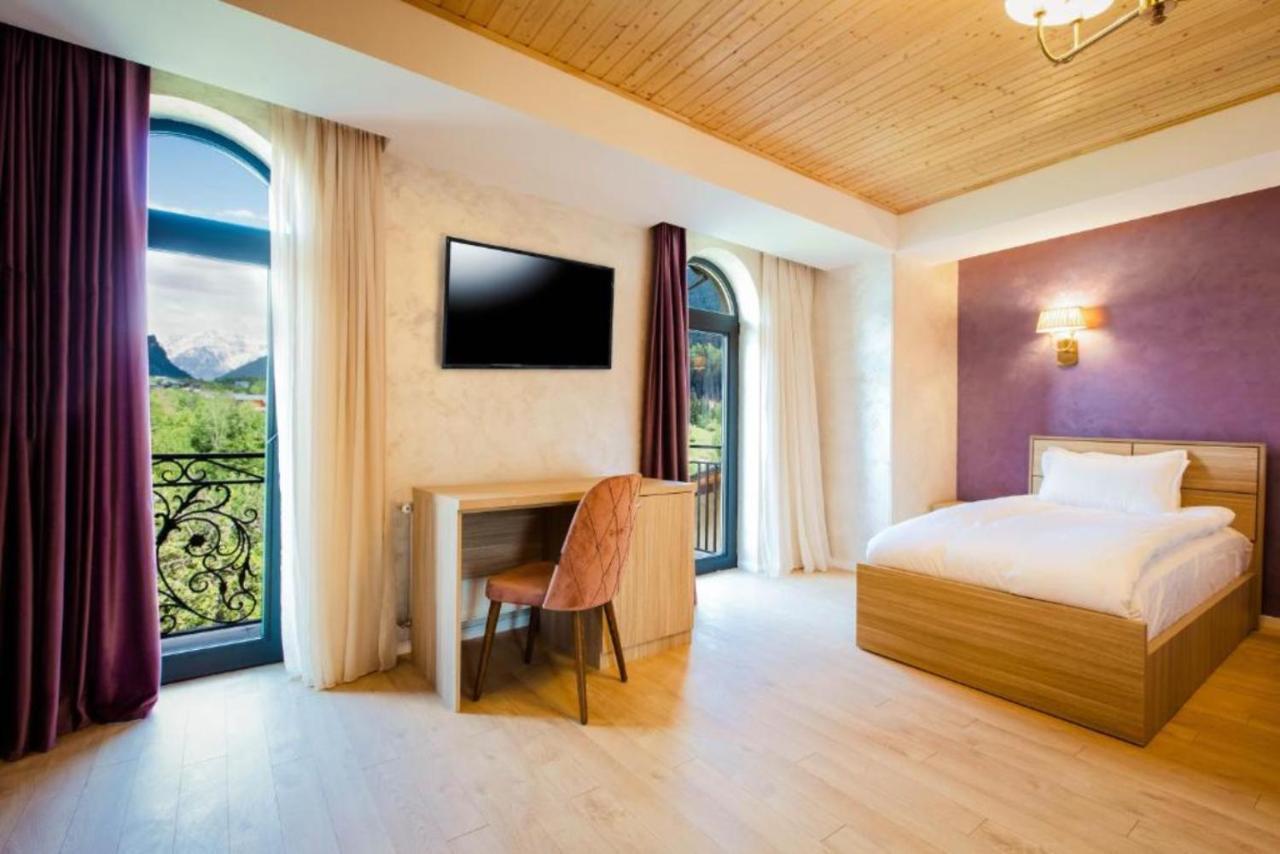 Hotel Mestia Inn Buitenkant foto